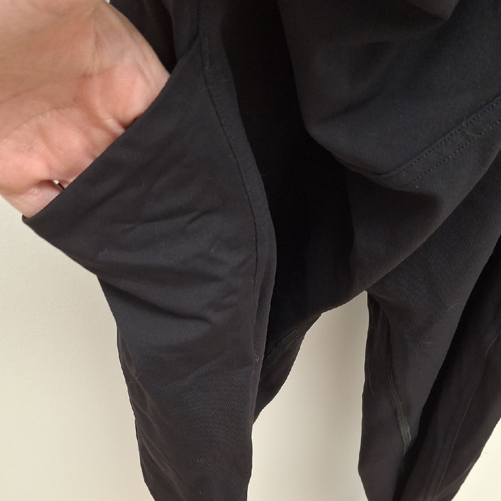 SOLD-Lululemon Athletica Black Leggings-EUC - Picture 4 of 4